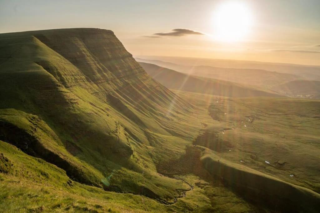 Ty Hobi Bach - At The Foot Of The Black Mountains Brecon Dış mekan fotoğraf